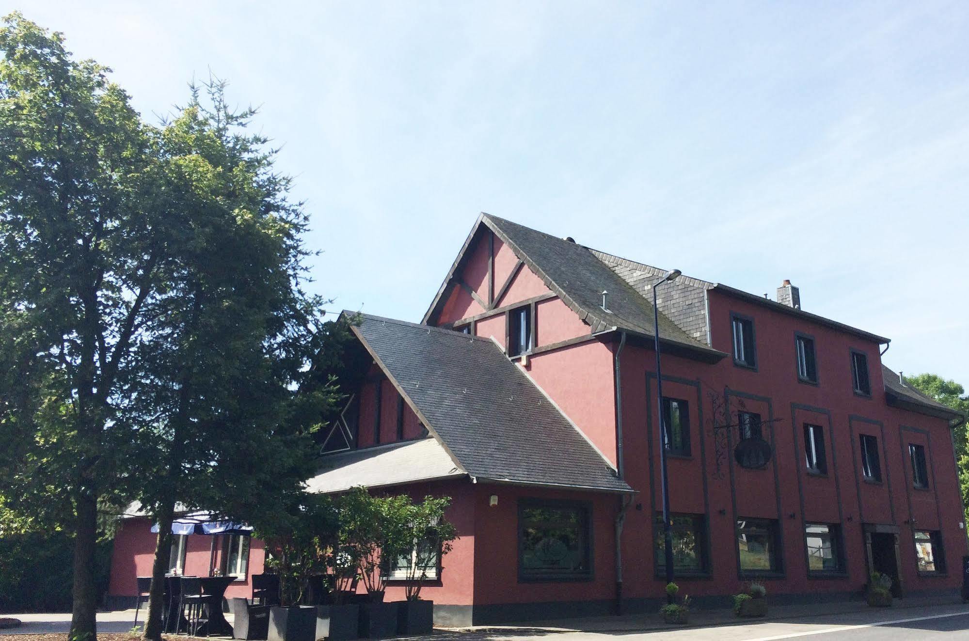 Hotel Restaurant Lamy Troisvierges Bagian luar foto